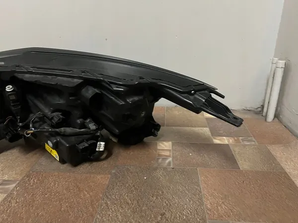 Oikea Etuvalaisin Nissan Qashqai J12 Full LED 1008002J image 8