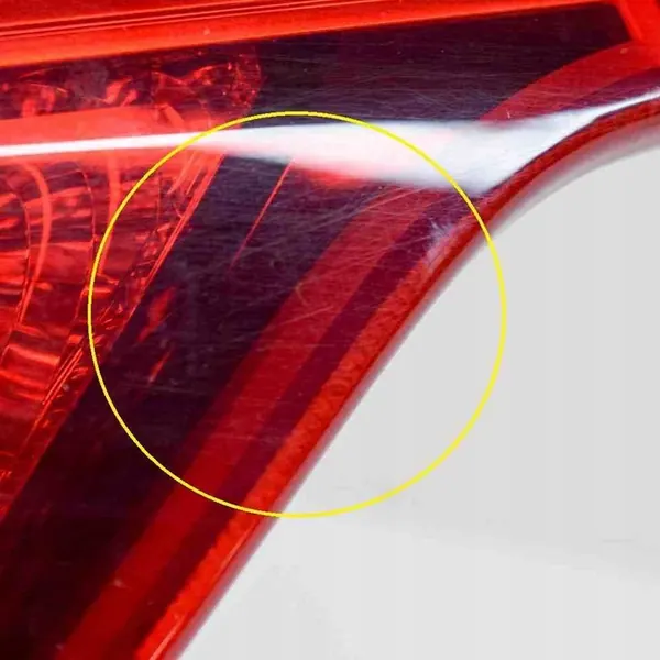 KIA Sportage 2016 Luz trasera de maletero izquierda image 6