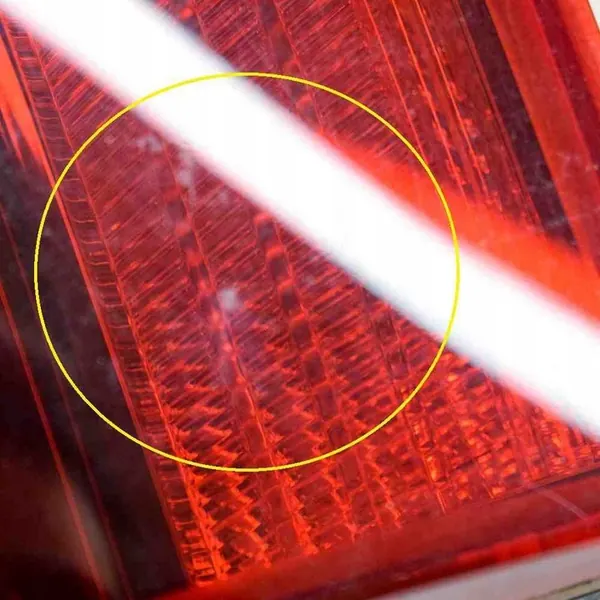 KIA Sportage 2016 Luz trasera de maletero izquierda image 7