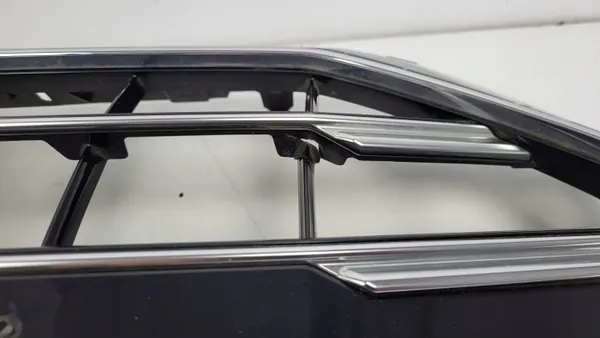 Radiatorrooster OEM 8W0853651D voor Audi A4 B9 2019- image 6