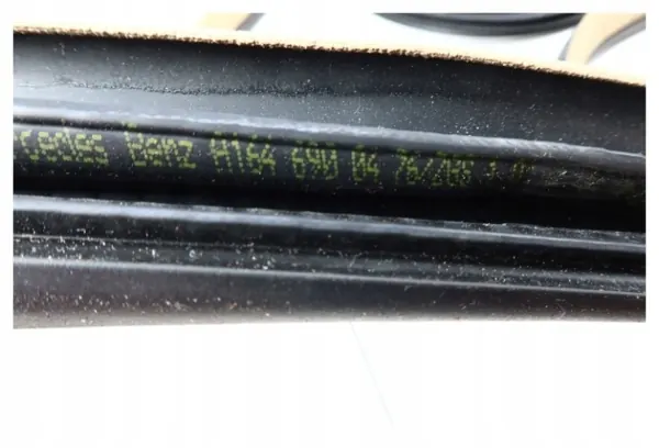 OEM 1646900476 Deurafdichting voor Mercedes W164 GL Voor image 4
