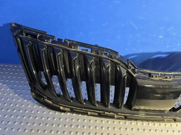 Grill Front Skoda Octavia III LIFT Mk3 5E0807723A image 10