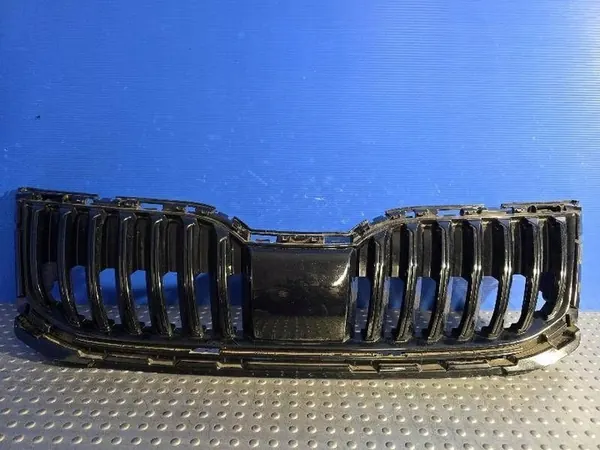 Grill Front Skoda Octavia III LIFT Mk3 5E0807723A image 2