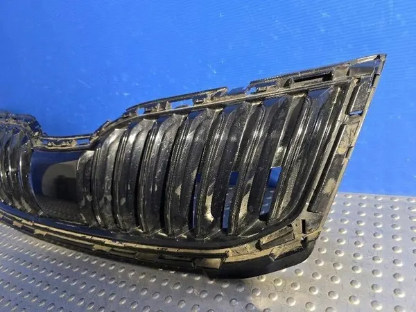 Grill Front Skoda Octavia III LIFT Mk3 5E0807723A image 6