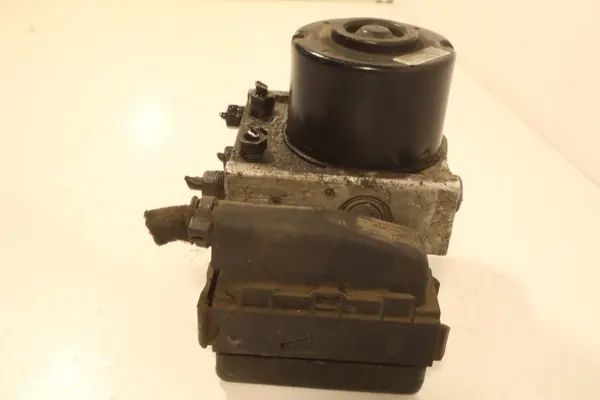 Pompe Frein ABS 13157576 Opel Astra H 1.9 image 4
