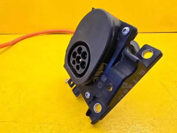 Audi e-tron Ladekabel OEM 4KL971106F image 6