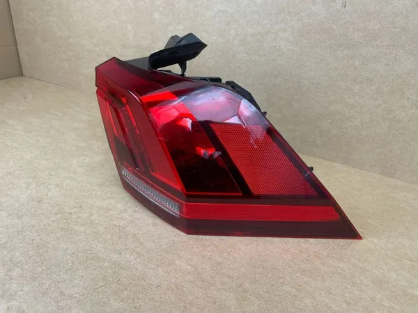 Luz trasera derecha VW Tiguan II 5NA 2016-2019 image 3