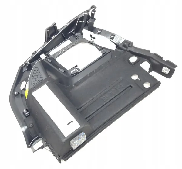 Guarniçao de porta-malas direito OEM 571867428D VW Tiguan III image 9