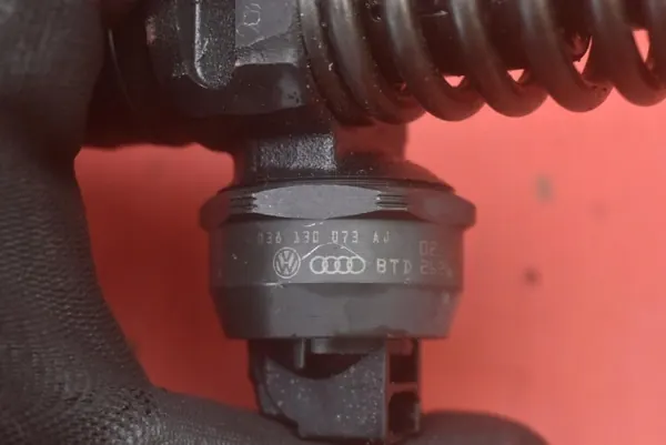 Pompe d'injection OEM 038130073AJ pour Audi A4 B6 1.9 TDI image 8
