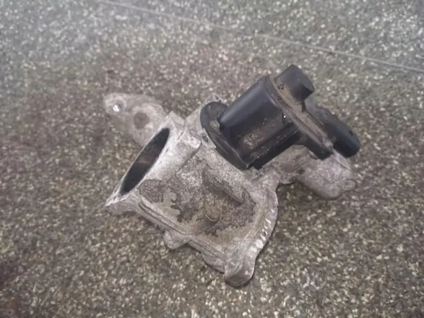 Audi OE 03G131501N Begagnad EGR-ventil image 2