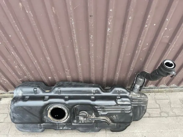 Depósito de combustible Mercedes-Benz OEM 4474705600 Vito W447 image 3
