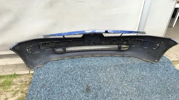 Paraurti anteriore Renault Megane II OE 620226236R image 4