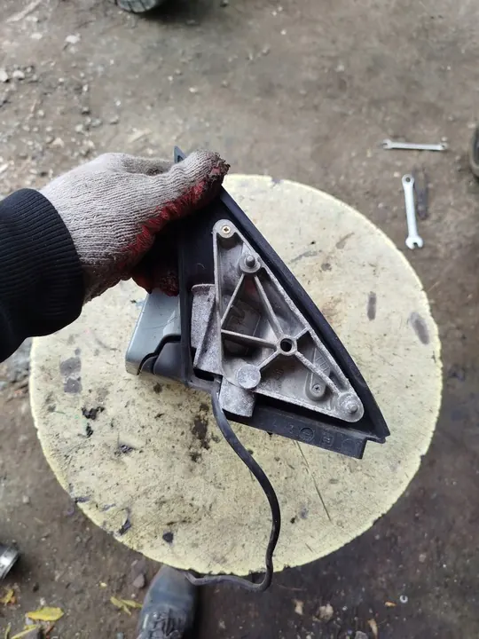 Vasen Peilikuori Audi A6 C6 A3 8P A4 B6 OE image 4