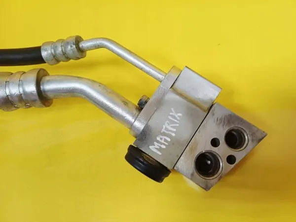 Tuyau Climatisation Hyundai OEM DRC100173 pour Matrix image 3