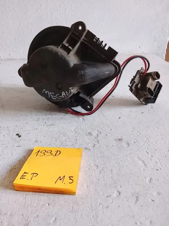Moteur de soufflerie centre Renault Megane I 65898566 image 2