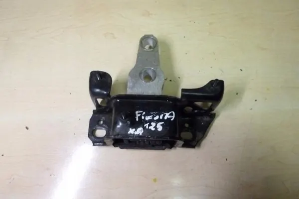 Motorutrymmesdelar FORD FIESTA VI 2013 image 3