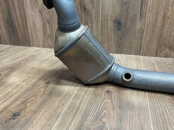 Catalyseur OEM A2204900714 pour Mercedes SL R129 image 6