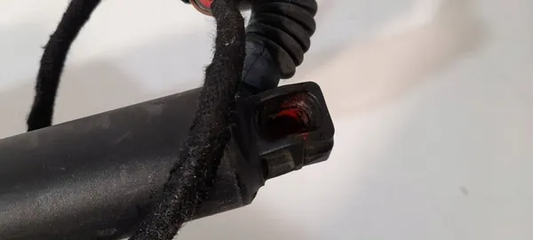 Volvo V90 Baklucka Ställdon Vänster 32227505 image 3