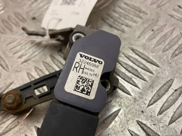 Sensor de nivelamento faróis OEM 32246988 Eixo dianteiro image 3