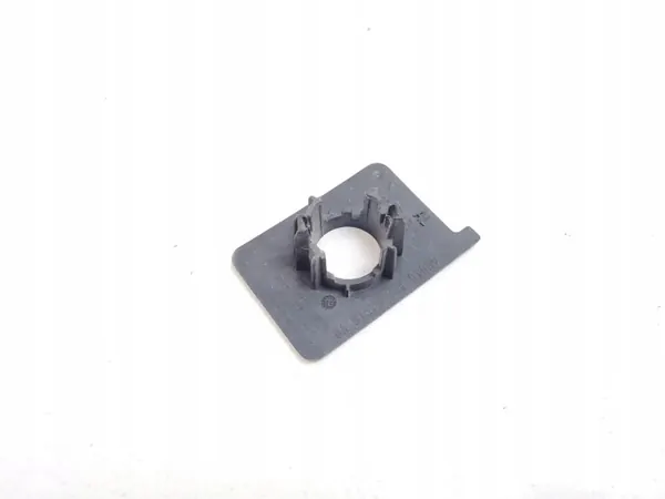 Audi OE Pysäköintisensorin kiinnike OEM 4KE919267C image 4