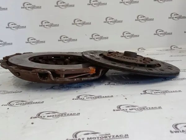 Kytkinlevy AUDI VW SKODA 2.0 TDI 03G141031P image 6