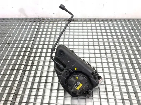 OEM 9884859 Koelvloeistof expansievat voor BMW G31 image 2