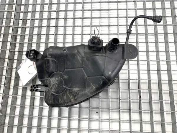 OEM 9884859 Koelvloeistof expansievat voor BMW G31 image 3