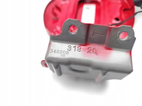 Toyota Aygo bränslelucka OEM 31820 - Begagnad del image 7