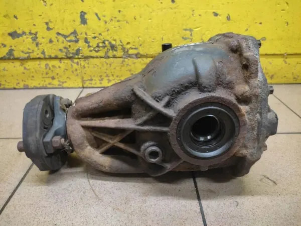 Mercedes W203 1.8 Bakaxel Differential A2033510008 image 5