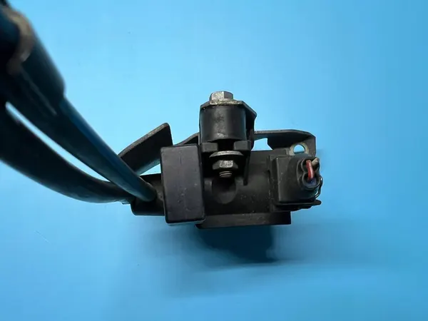 Válvula de vácuo do turbocompressor BMW E39 E46 E53 E90 E82 2.0 3.0 image 3