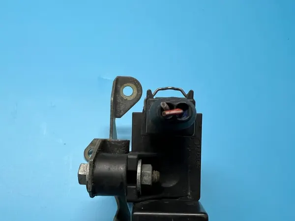 Válvula de vácuo do turbocompressor BMW E39 E46 E53 E90 E82 2.0 3.0 image 5