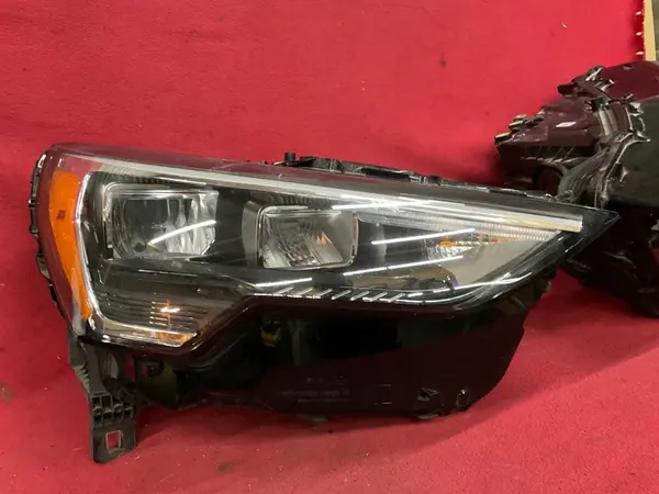 AUDI Q3 FARO LED Izquierdo Derecho Completo OEM image 3