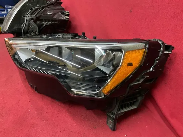 AUDI Q3 FARO LED Izquierdo Derecho Completo OEM image 5