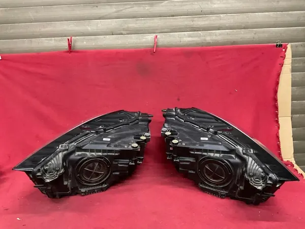 AUDI Q3 FARO LED Izquierdo Derecho Completo OEM image 9