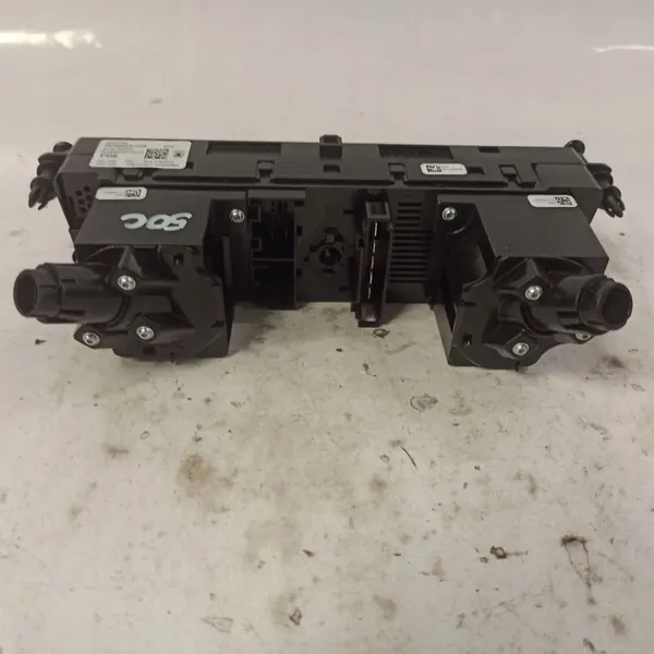 Panneau de Climatisation SKODA FABIA IV 6VA820045B image 10