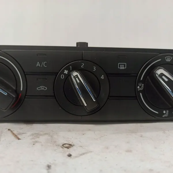 Panneau de Climatisation SKODA FABIA IV 6VA820045B image 4