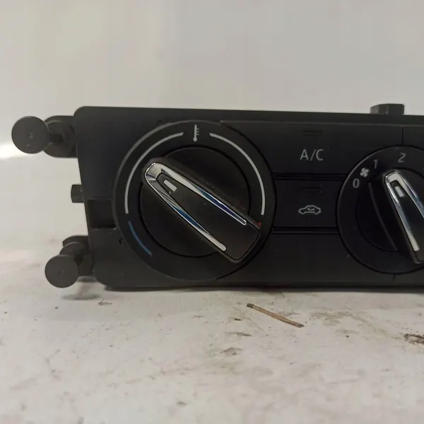 Panneau de Climatisation SKODA FABIA IV 6VA820045B image 5