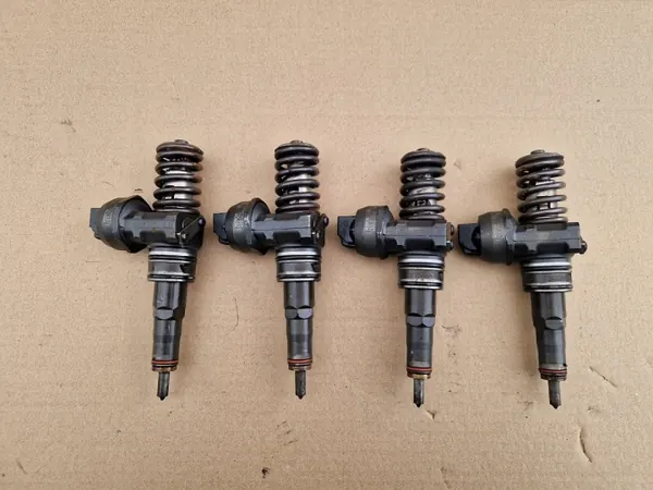 Gebrauchte Einspritzdüsen OEM 038130073BJ 2.0 TDi image 2
