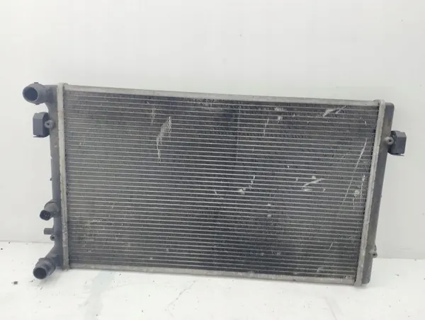 Radiateur d'eau d'occasion OEM AMD78032 pour VW Golf IV image 2