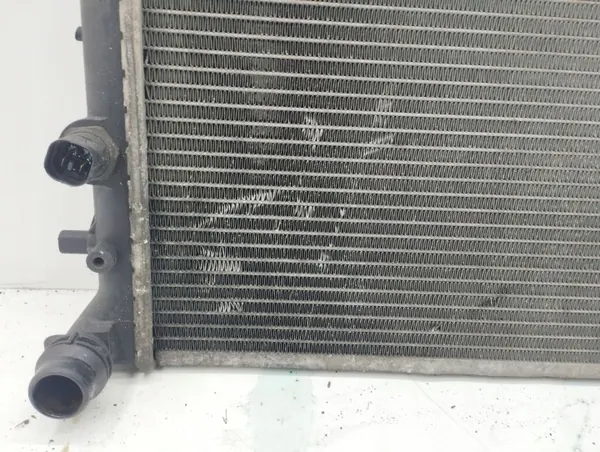 Radiateur d'eau d'occasion OEM AMD78032 pour VW Golf IV image 9