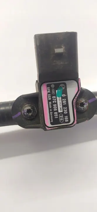 VW Audi Luftschlauch 07K131125C image 3