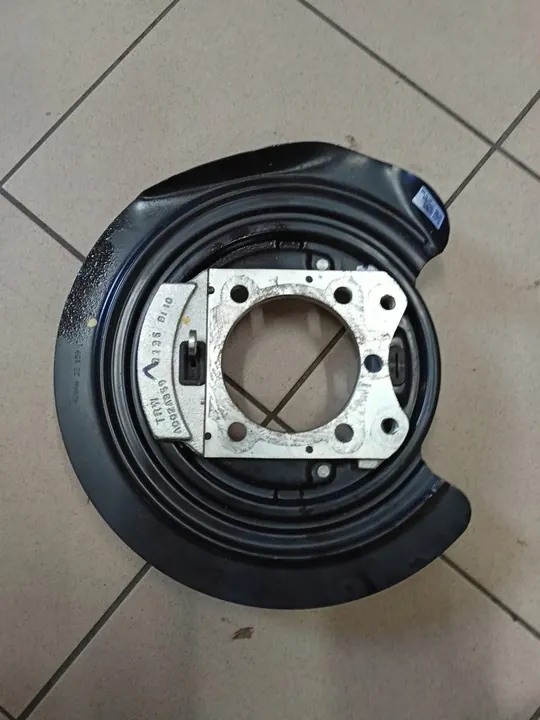 Plaque d'ancrage de frein arrière JEEP WRANGLER JL 2024+ OEM 68536623AA image 2