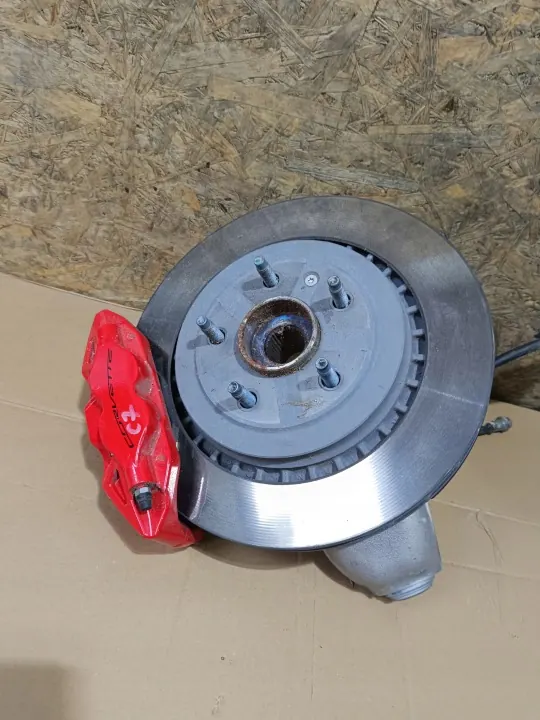 Disques et étriers de frein OEM 4554 pour Corvette C7 image 4