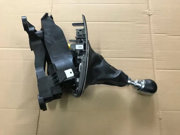 Växelspakshylsa OEM LEWAREK BIEGÓW för Ford Fiesta MK8 image 4