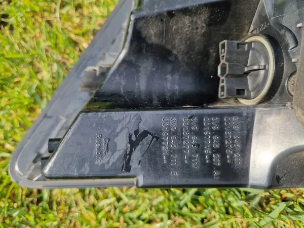 Luz trasera derecha SKODA SUPERB III 2015- KOMBI image 3