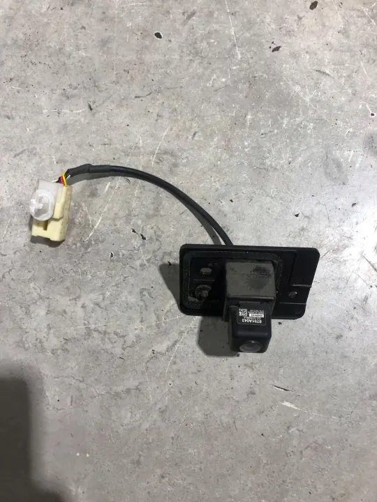Mitsubishi Outlander III Rückfahrkamera OEM 8781A043 image 2