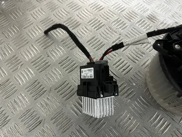 Resistor do ventilador OPEL MERIVA B 13263279 image 2
