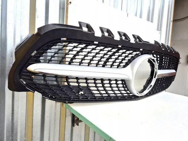 MERCEDES W177 AMG Diamond Grill image 3