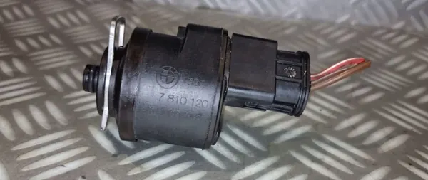 Brandstofffilterverwarmer OEM 7810120 3-pins BMW N47 2.0D image 7