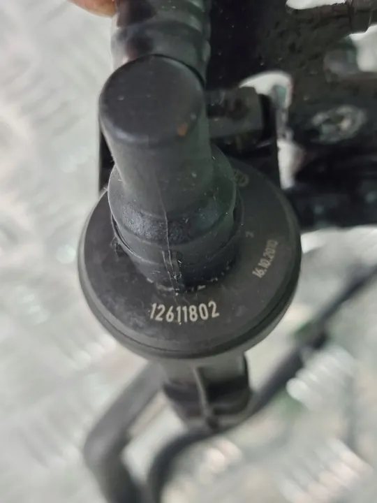 Ventilschlauch Opel Insignia A 2013 OEM 12611802 image 4
